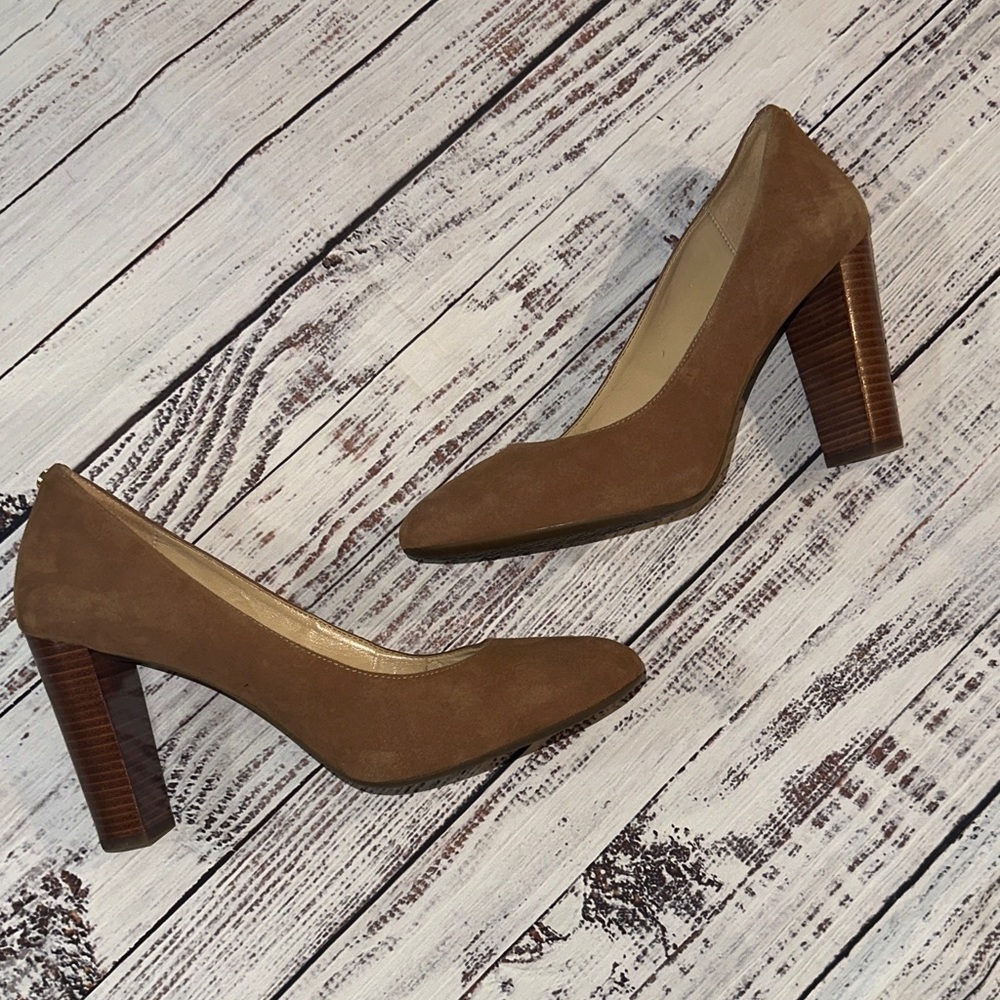 Michael Kors Susan Flex Pump Suede Sz. 7.5 - Picture 3 of 10